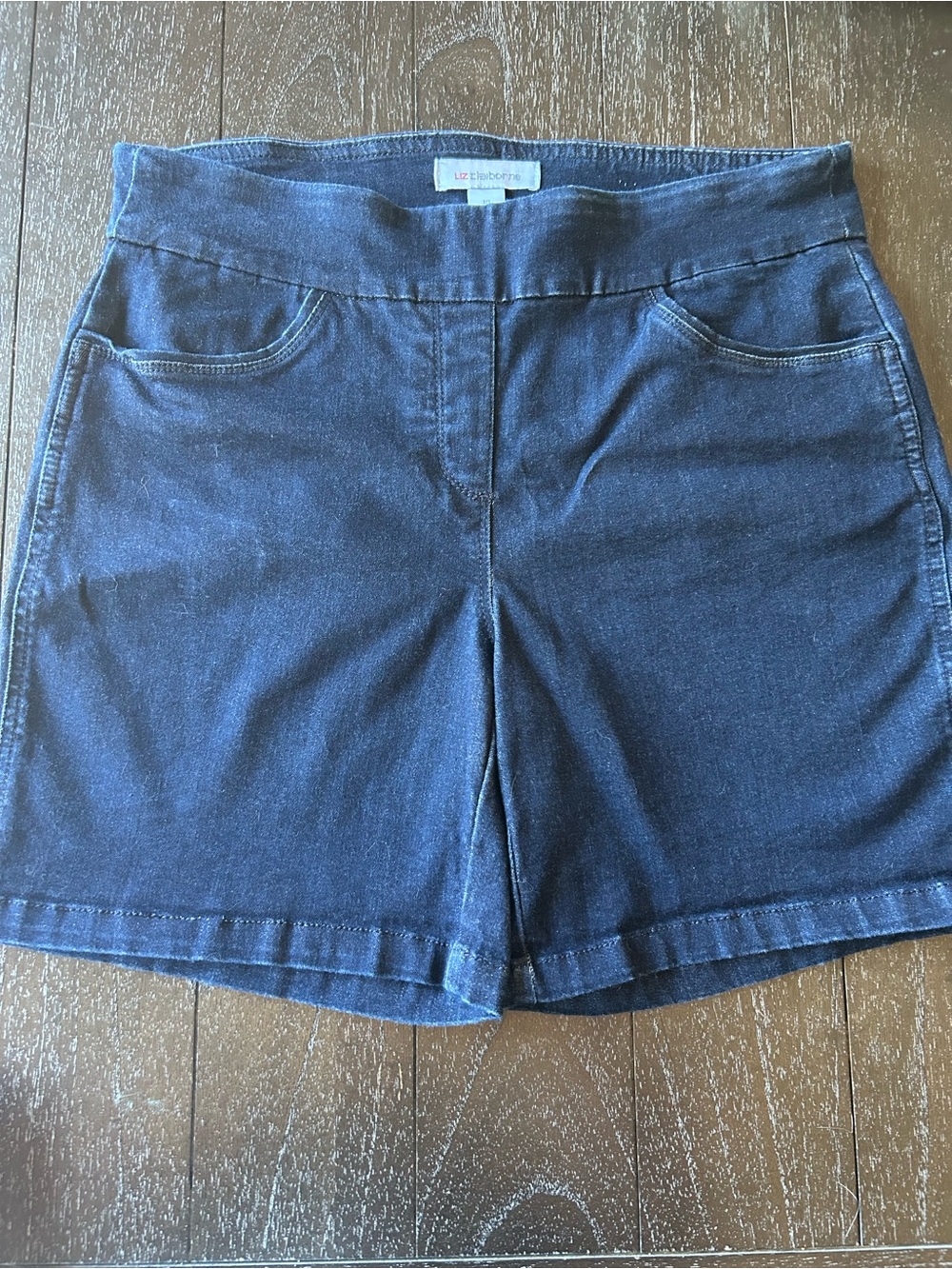 Liz Claiborne 2 Pairs Size 10 Pull-On Denim Shorts - Picture 9 of 12